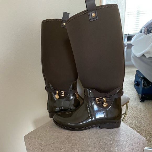 Michael Kors Rain Boots - Picture 1 of 1